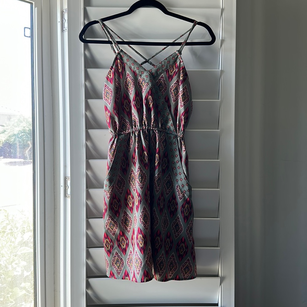 Xhilaration cross back pattern dress